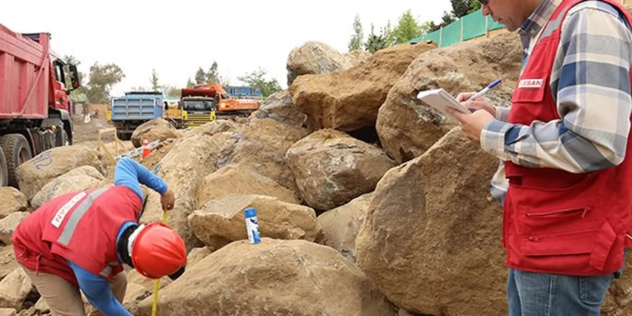Illustrative image of Soil mechanics study in Birmingham